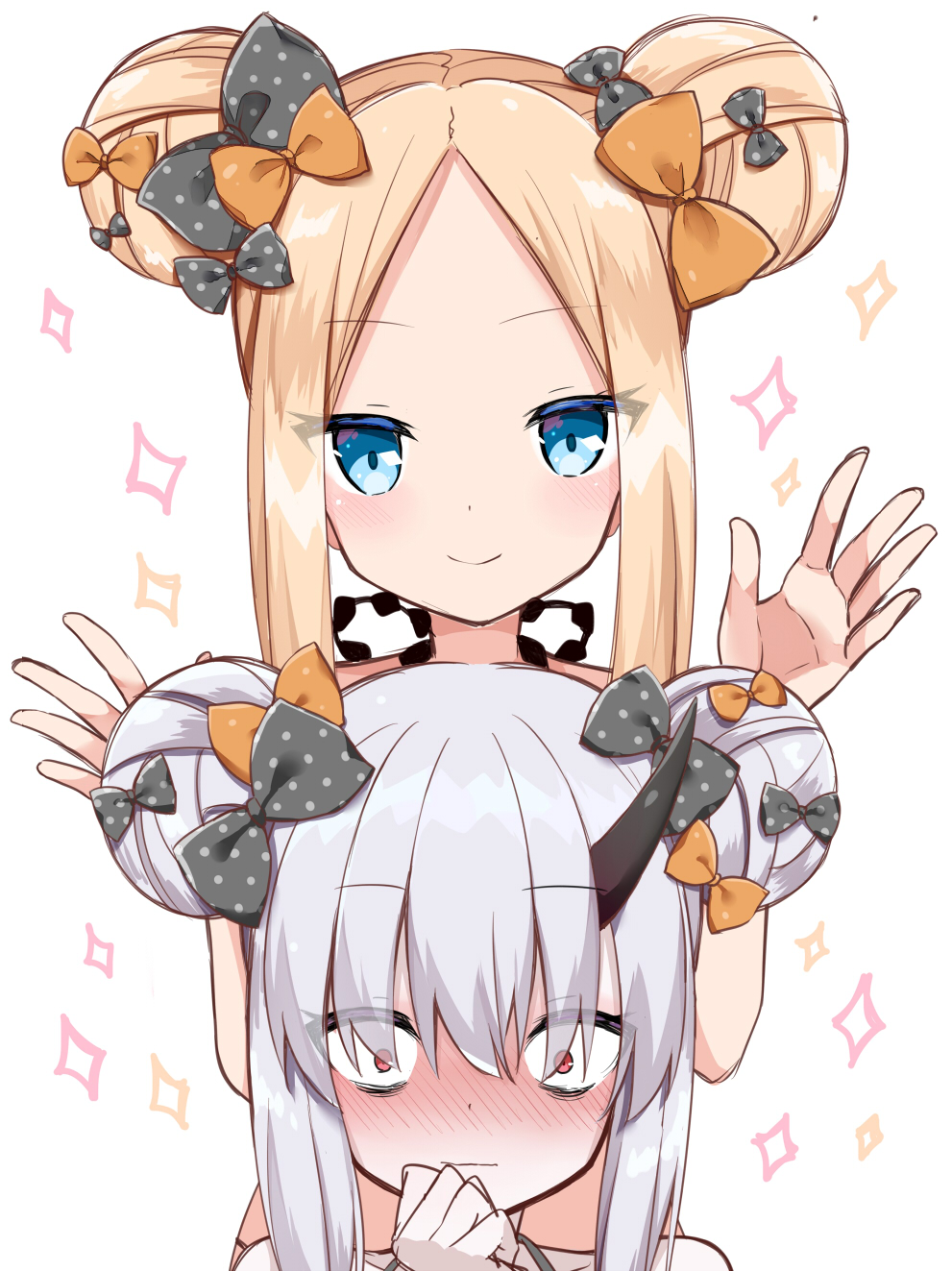 2girls abigail_williams_(emerald_float)_(fate) abigail_williams_(fate) abigail_williams_(swimsuit_foreigner)_(fate) abigail_williams_(swimsuit_foreigner)_(fate)_(cosplay) bags_under_eyes black_bow blonde_hair blue_eyes blush bow closed_mouth cosplay double_bun embarrassed fate/grand_order fate_(series) hair_bow highres kamu_(geeenius) lavinia_whateley_(emerald_float)_(fate) lavinia_whateley_(fate) looking_at_viewer multiple_girls multiple_hair_bows official_alternate_costume red_eyes sanpaku sidelocks smile wide-eyed