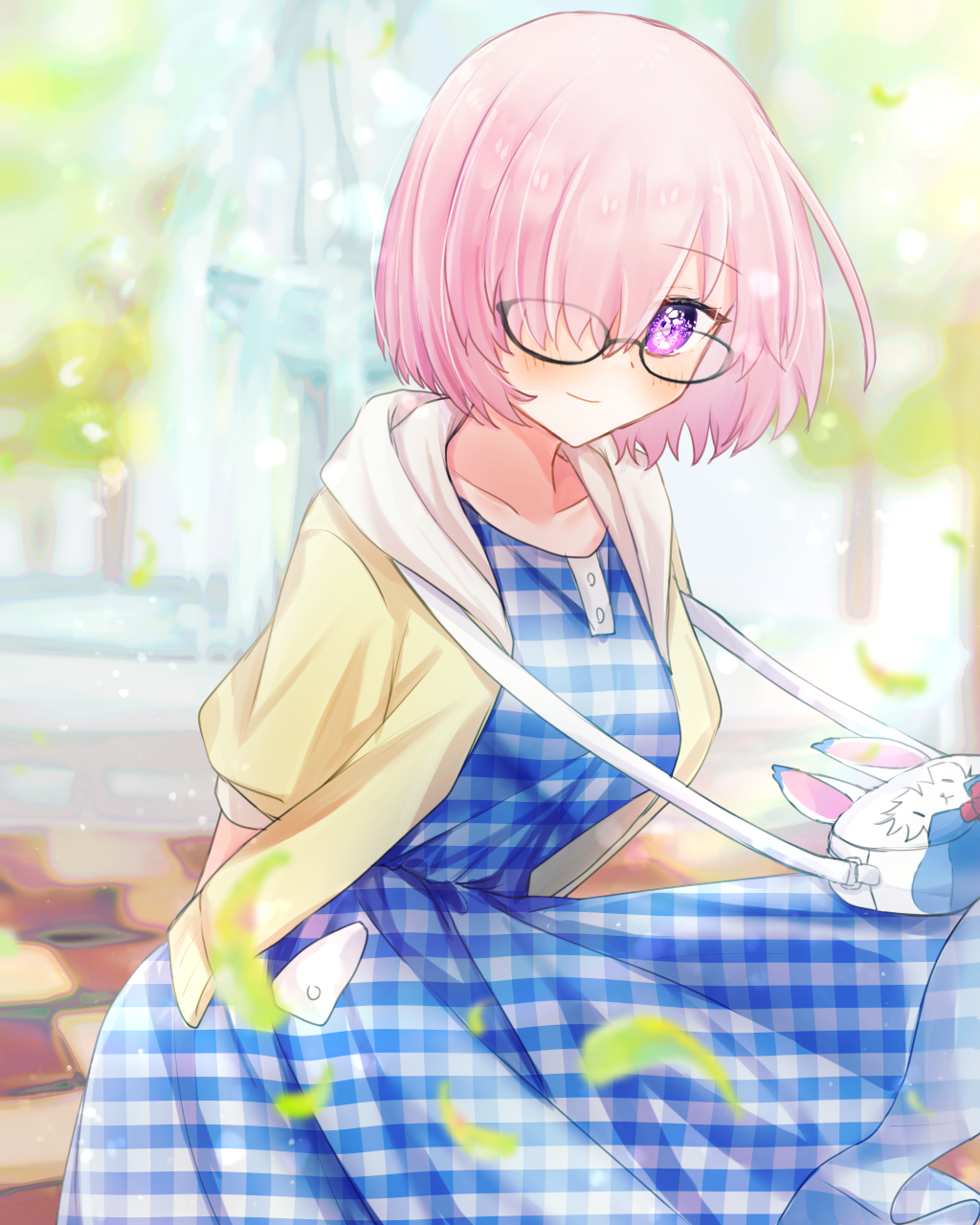 1girl alternate_costume arms_behind_back bag black-framed_eyewear blue_dress blurry blurry_background closed_mouth collarbone commentary_request dress eyebrows_visible_through_hair fate/grand_order fate_(series) fou_(fate) fountain glasses hair_over_one_eye handbag harukappa highres hood hood_down hooded_jacket jacket looking_at_viewer mash_kyrielight mash_kyrielight_(senpai_killer_outfit) official_alternate_costume one_eye_covered open_clothes open_jacket outdoors pink_hair plaid plaid_dress short_hair short_sleeves smile solo violet_eyes yellow_jacket