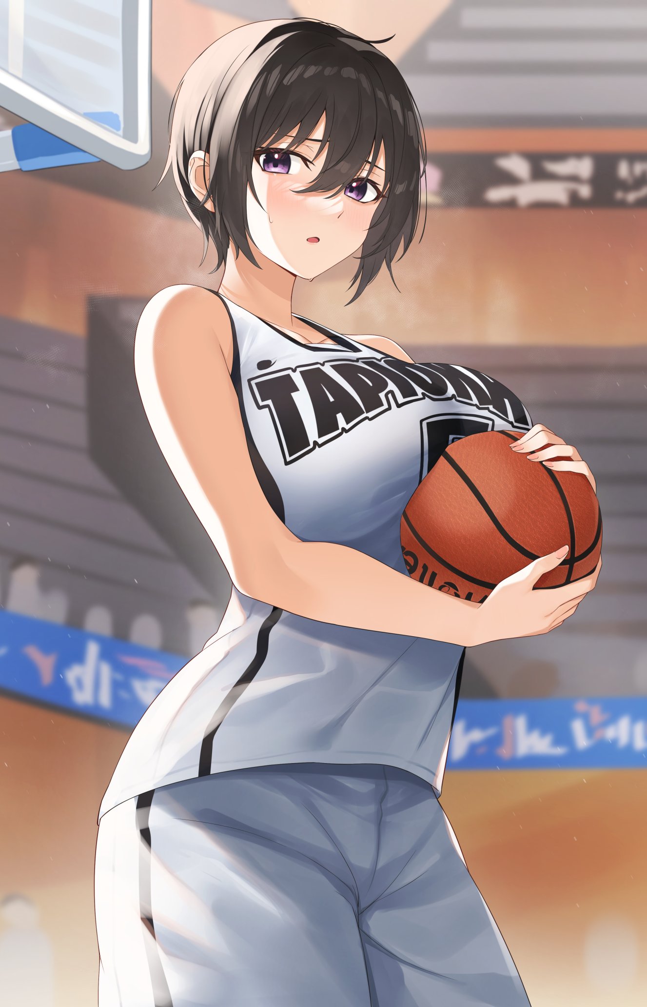 1girl ball bare_shoulders basketball basketball_uniform black_hair breasts commentary_request highres holding holding_ball large_breasts looking_at_viewer open_mouth original short_hair shorts sleeveless solo sportswear tapioka_(oekakitapioka) violet_eyes