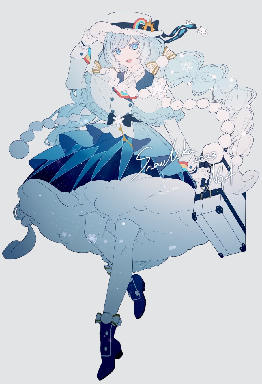 1girl :d black_footwear blue_bow blue_dress blue_eyes blue_hair boater_hat boots bow capelet commentary_request dress footwear_bow frilled_capelet frills full_body gloves grey_background hat hat_bow hat_ornament hatsune_miku highres holding_luggage liita_(dusk_snow) long_hair long_sleeves looking_at_viewer low_twintails luggage multi-tied_hair pantyhose rainbow_hat_ornament rainbow_print simple_background sleeves_past_fingers sleeves_past_wrists smile snowball snowflake_ornament solo standing standing_on_one_leg sun_hat_ornament sun_ornament twintails very_long_hair vocaloid waist_bow white_capelet white_gloves white_hair white_headwear white_legwear yuki_miku