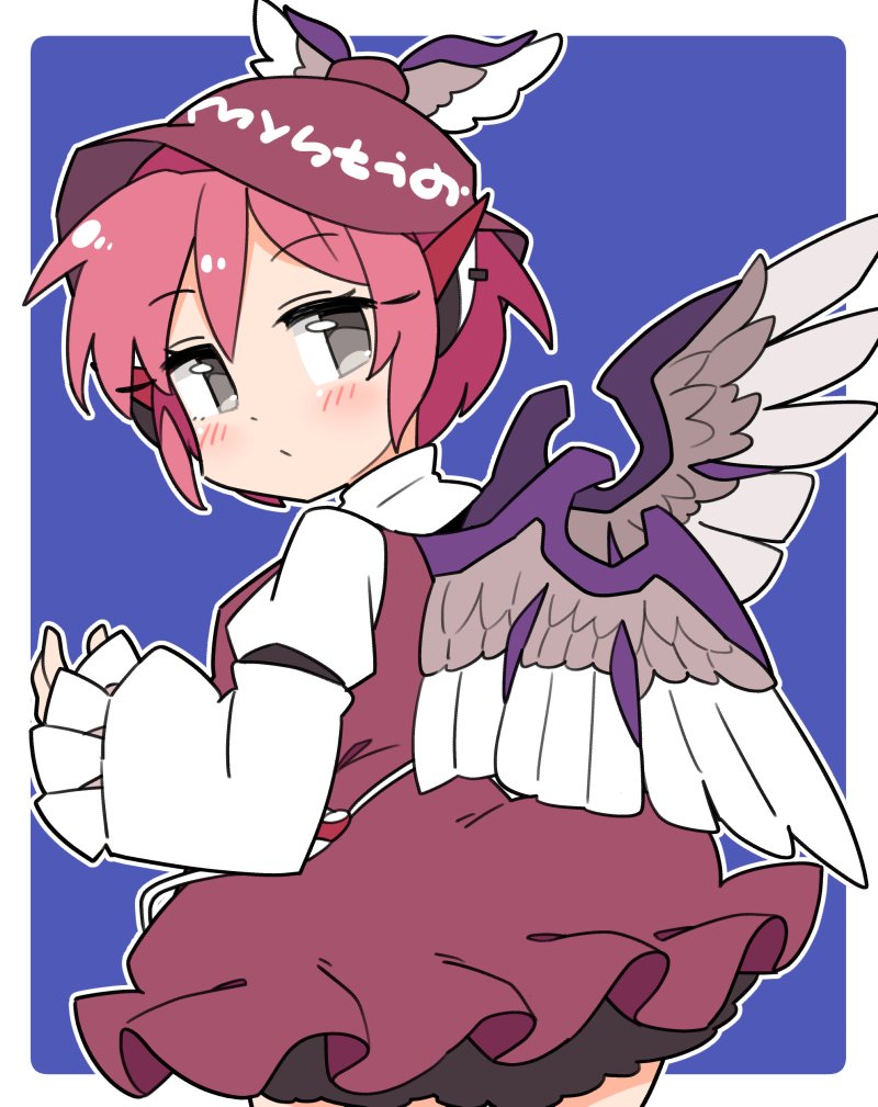 1girl animal_ears bangs bird_ears bird_wings blue_background brown_dress brown_headwear character_name dress earrings eyebrows_visible_through_hair from_side grey_eyes ini_(inunabe00) jewelry juliet_sleeves long_sleeves looking_at_viewer mystia_lorelei outline outside_border pink_hair puffy_sleeves short_hair single_earring solo touhou white_outline white_wings winged_hat wings