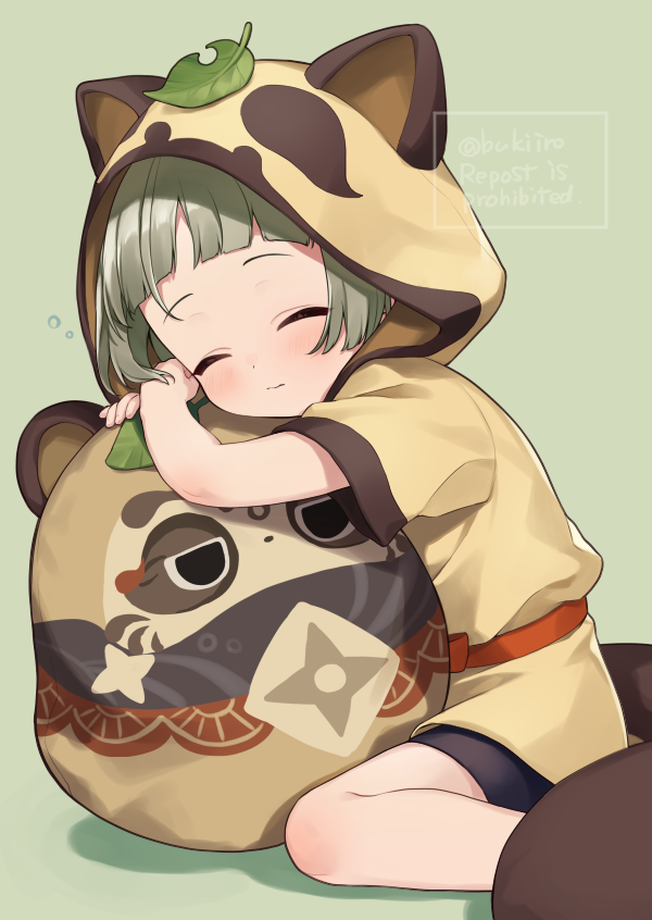 1girl animal_ears animal_hood bangs bike_shorts black_shorts blush closed_eyes closed_mouth fake_animal_ears fake_tail genshin_impact green_background grey_hair hood leaf leaf_on_head raccoon_ears raccoon_hood raccoon_tail sayu_(genshin_impact) shadow short_shorts short_sleeves shorts sitting solo tail wariza yamabukiiro