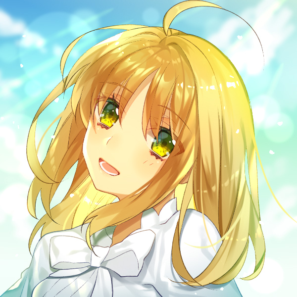 1girl :d ahoge artoria_pendragon_(fate) ayaka_(disagree) bangs blonde_hair blurry blurry_background bow bowtie day eyebrows_visible_through_hair fate/stay_night fate_(series) green_eyes hair_between_eyes hair_down head_tilt lens_flare long_hair outdoors portrait saber shiny shiny_hair shirt smile solo straight_hair sunlight white_bow white_bowtie white_shirt