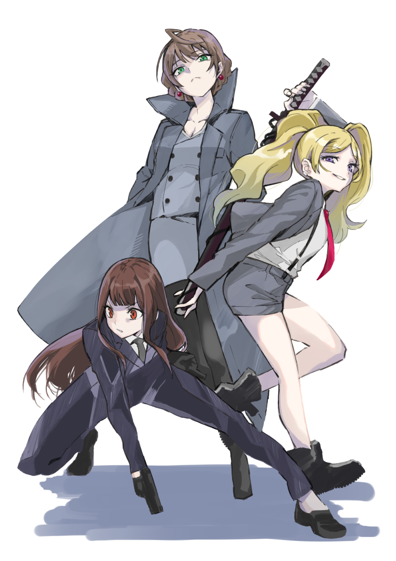 1other 2girls ahoge arm_up black_footwear black_legwear blonde_hair brown_hair clenched_teeth closed_mouth coat earrings eyebrows_visible_through_hair fingernails formal green_eyes grey_background grey_coat grey_necktie grin gun handgun hands_in_pockets holding holding_gun holding_sheath holding_sword holding_weapon jewelry katana light_brown_hair long_hair looking_at_viewer mitogawawataru multiple_girls necktie open_clothes open_coat original parted_lips red_eyes red_necktie scabbard sheath sheathed simple_background smile suit sword teeth thigh-highs twintails violet_eyes weapon