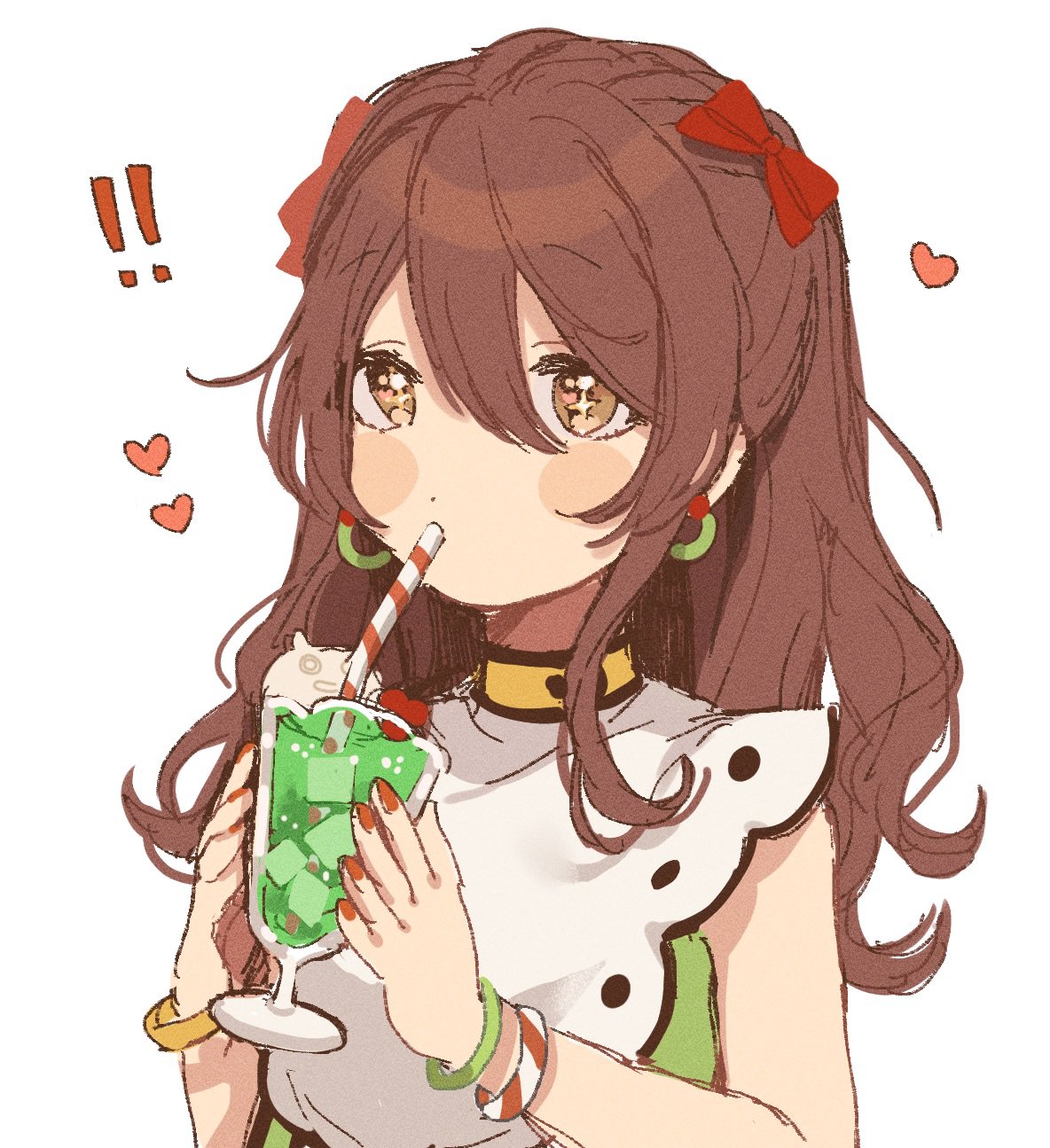 ! !! 1girl bangs blush bow bracelet brown_eyes brown_hair clothing_request collar cup curly_hair dot_nose dress drink drinking drinking_straw earrings green_dress hair_between_eyes hair_bow heart highres holding holding_cup ice ice_cube idolmaster idolmaster_shiny_colors jewelry long_hair looking_ahead nail_polish oosaki_tenka red_bow red_nails simple_background solo sparkling_eyes wadachi white_background yellow_collar