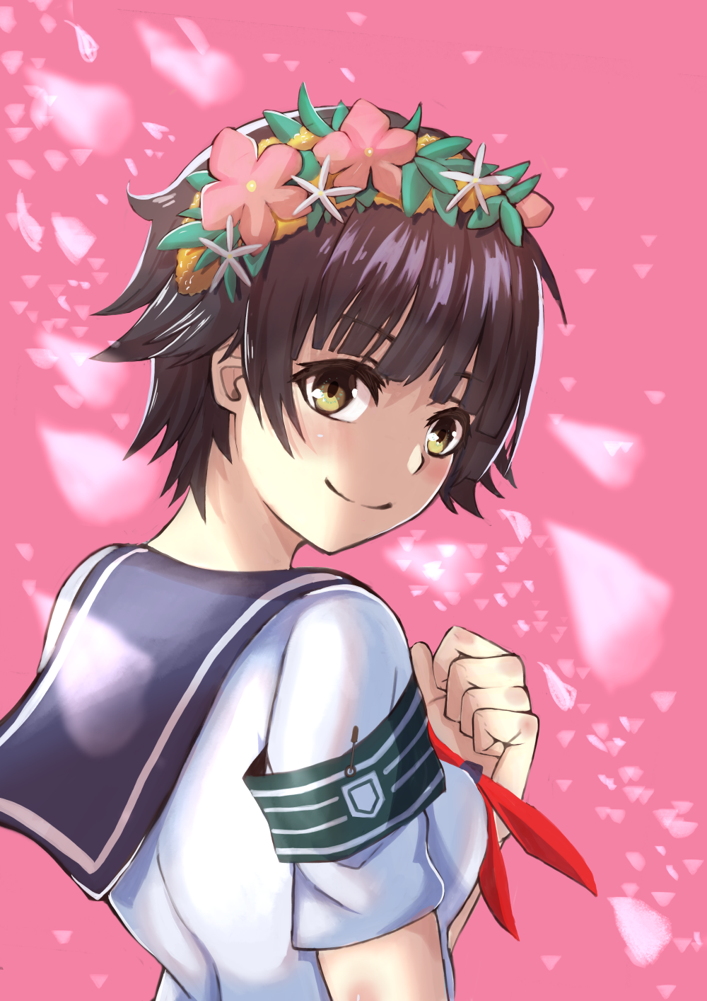 1girl asada_yo black_hair black_sailor_collar breasts brown_eyes closed_mouth flower from_behind hair_flower hair_ornament head_wreath highres looking_at_viewer looking_back neckerchief pink_background red_neckerchief sailor_collar short_hair short_sleeves smile solo toaru_kagaku_no_railgun toaru_majutsu_no_index uiharu_kazari upper_body