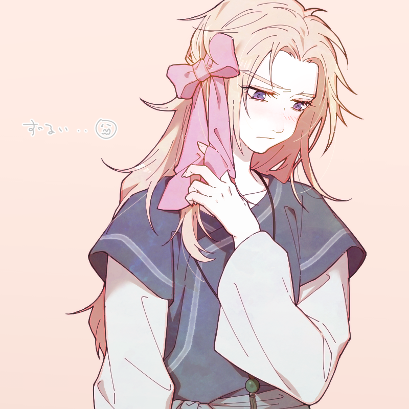 1boy beads blonde_hair blush bow chinese_clothes closed_mouth embarrassed enki_(juuni_kokuki) eyelashes frown ggggg hair_bow hand_up jade_(gemstone) jewelry juuni_kokuki layered_sleeves long_hair long_sleeves looking_away looking_down male_focus pendant pink_bow red_background sash short_over_long_sleeves short_sleeves simple_background solo upper_body violet_eyes wide_sleeves