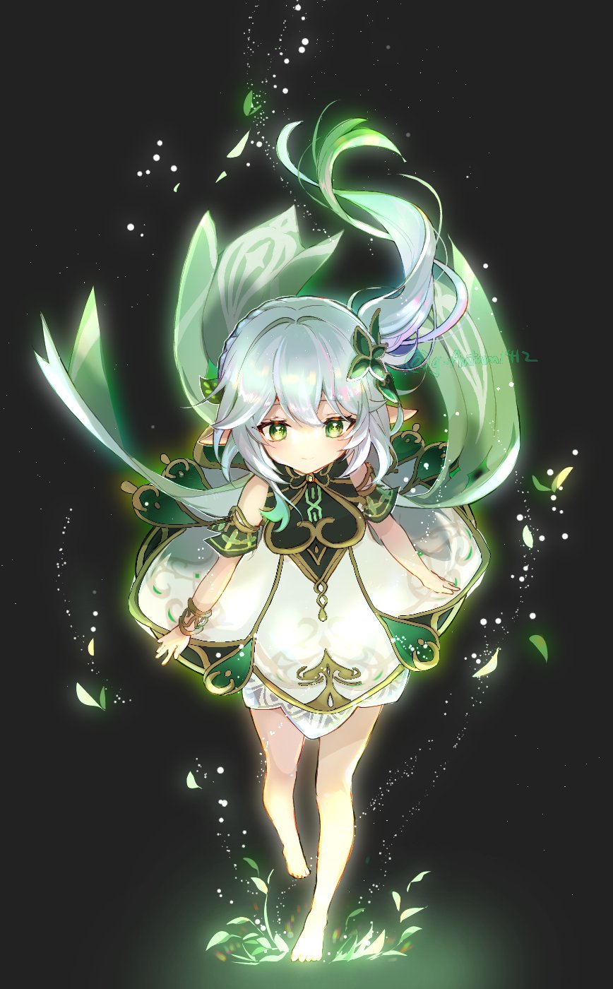 1girl bangs bracelet cape commentary cross-shaped_pupils detached_sleeves dress female_child genshin_impact gradient_hair green_cape green_eyes green_hair green_sleeves hair_ornament highres jewelry leaf_hair_ornament long_hair multicolored_hair nahida_(genshin_impact) pointy_ears side_ponytail solo symbol-only_commentary takoyan_(g_autumn) white_dress white_hair