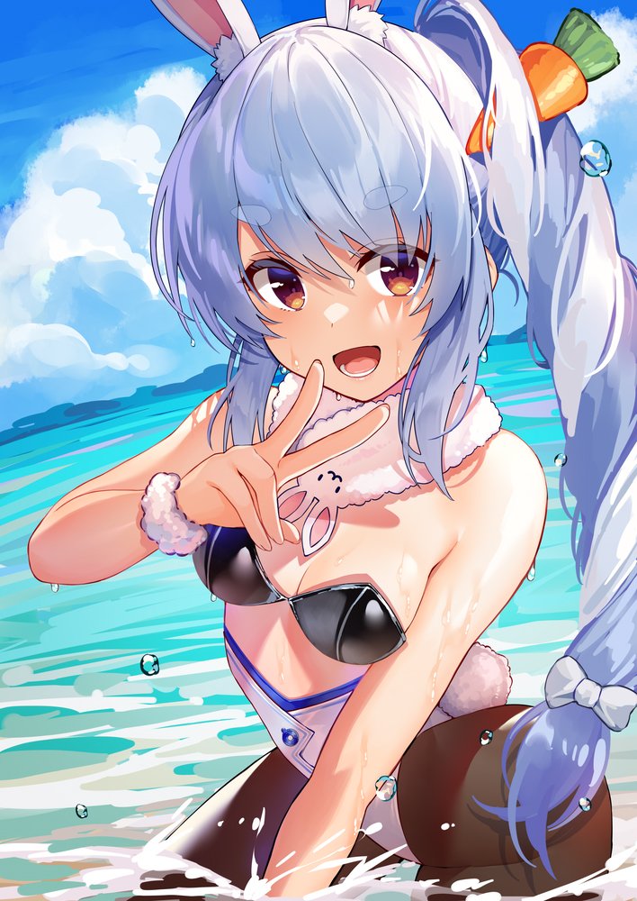 1girl animal_ear_fluff animal_ears bangs bare_shoulders black_pantyhose blue_hair blue_sky bow breasts brown_eyes carrot_hair_ornament clouds dot_nose extra_ears food-themed_hair_ornament hair_bow hair_ornament hand_up highleg highleg_leotard hololive kibanda_gohan leotard light_blue_hair long_hair looking_at_viewer multicolored_hair ocean on_water open_mouth pantyhose playboy_bunny rabbit_ears rabbit_girl rabbit_tail side_ponytail sidelocks sky small_breasts smile solo tail teeth thick_eyebrows two-tone_hair usada_pekora v virtual_youtuber wet white_hair white_leotard wristband