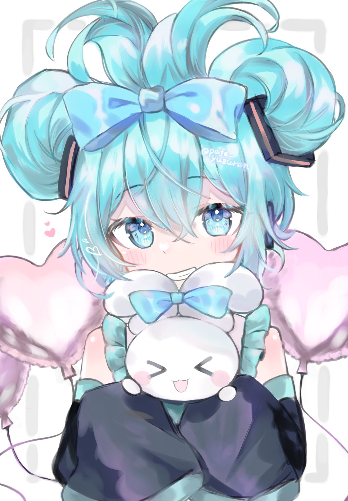 &gt;_&lt; 1girl :d aqua_eyes aqua_hair balloon bangs bare_shoulders black_sleeves blue_bow blush_stickers bow cinnamiku cinnamoroll detached_sleeves double_bun floppy_sleeves frilled_shirt_collar frills grin hair_between_eyes hair_bow hair_bun hatsune_miku heart heart_balloon highres holding looking_at_viewer pafe_yuzuran simple_background sleeves_past_fingers sleeves_past_wrists smile upper_body vocaloid white_background xd