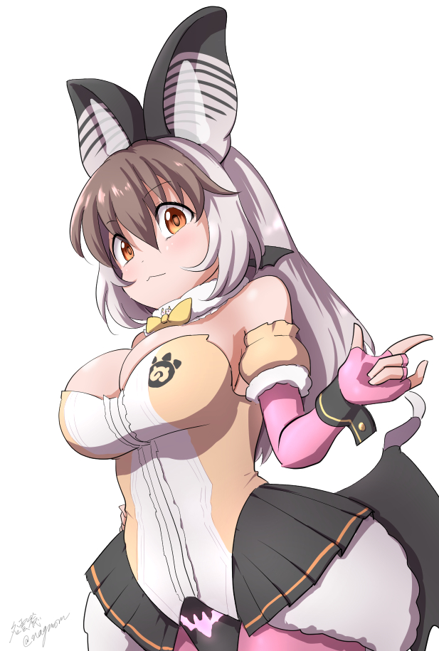 1girl animal_costume animal_ears bat_wings bow bowtie breasts brown_eyes brown_hair brown_long-eared_bat_(kemono_friends) closed_mouth elbow_gloves extra_ears gloves grey_hair kemono_friends kemono_friends_v_project large_breasts leotard long_hair looking_at_viewer microphone multicolored_hair pantyhose simple_background skirt smile solo taurine_8000mg virtual_youtuber wings