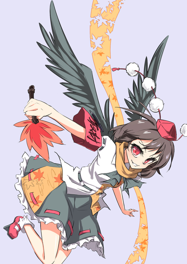 1girl armband bird_wings black_bow black_skirt black_wings bow brown_hair commentary_request evil_smile geta hand_fan hat hauchiwa heiqi_(sharpface) holding holding_fan leaf leaf_print looking_at_viewer maple_leaf maple_leaf_print pom_pom_(clothes) puffy_short_sleeves puffy_sleeves purple_background red_armband red_eyes red_footwear scarf shameimaru_aya shirt shoes short_hair short_sleeves simple_background skirt smile solo tengu-geta tokin_hat touhou white_shirt wings yellow_scarf