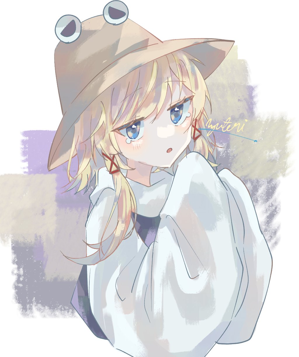 1girl blonde_hair blue_eyes cropped_torso hair_ribbon hands_up hat highres long_sleeves moriya_suwako ribbon sleeves_past_fingers sleeves_past_wrists solo touhou upper_body vest wide_sleeves yutokara_1024