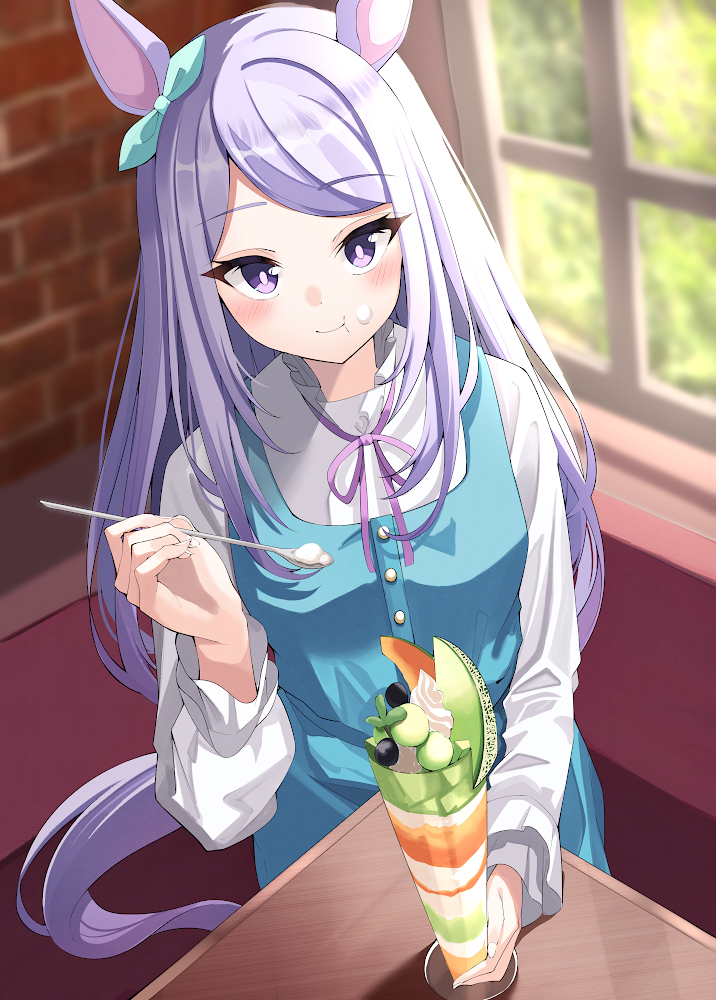 1girl alternate_costume animal_ears blush casual commentary_request eating food guram horse_ears horse_girl horse_tail long_hair looking_at_viewer mejiro_mcqueen_(umamusume) sitting smile solo spoon table tail umamusume violet_eyes