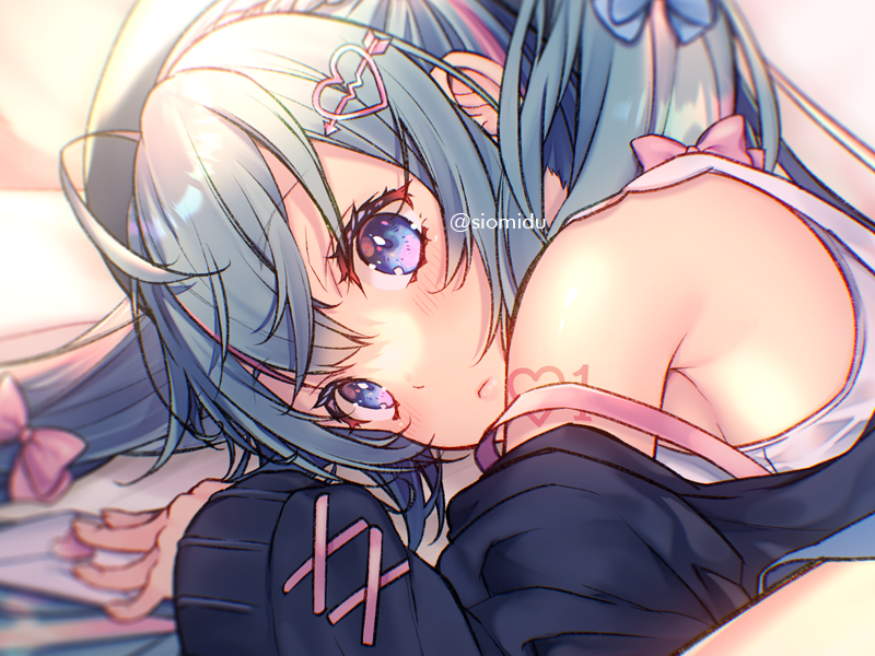 1girl bangs bare_shoulders blue_eyes blush bow detached_sleeves frown green_hair hair_bow hair_ornament hairclip hatsune_miku heart heart_hair_ornament long_hair looking_at_viewer lying number_tattoo pink_bow shiny shiny_hair shiny_skin shiomizu_(swat) solo tattoo upper_body vocaloid