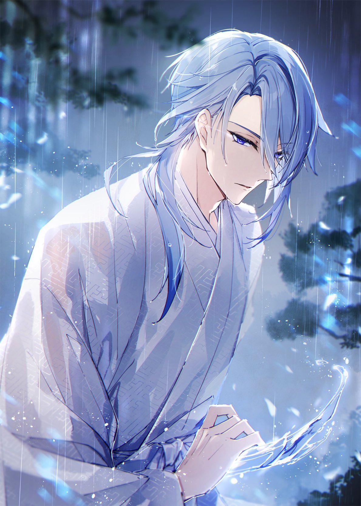 1boy bangs blue_hair branch commentary_request fighting_stance genshin_impact grey_kimono hair_over_one_eye highres hydrokinesis japanese_clothes kamisato_ayato kimono long_sleeves male_focus mochizuki_shiina night outdoors parted_bangs parted_lips rain ready_to_draw solo violet_eyes water wide_sleeves