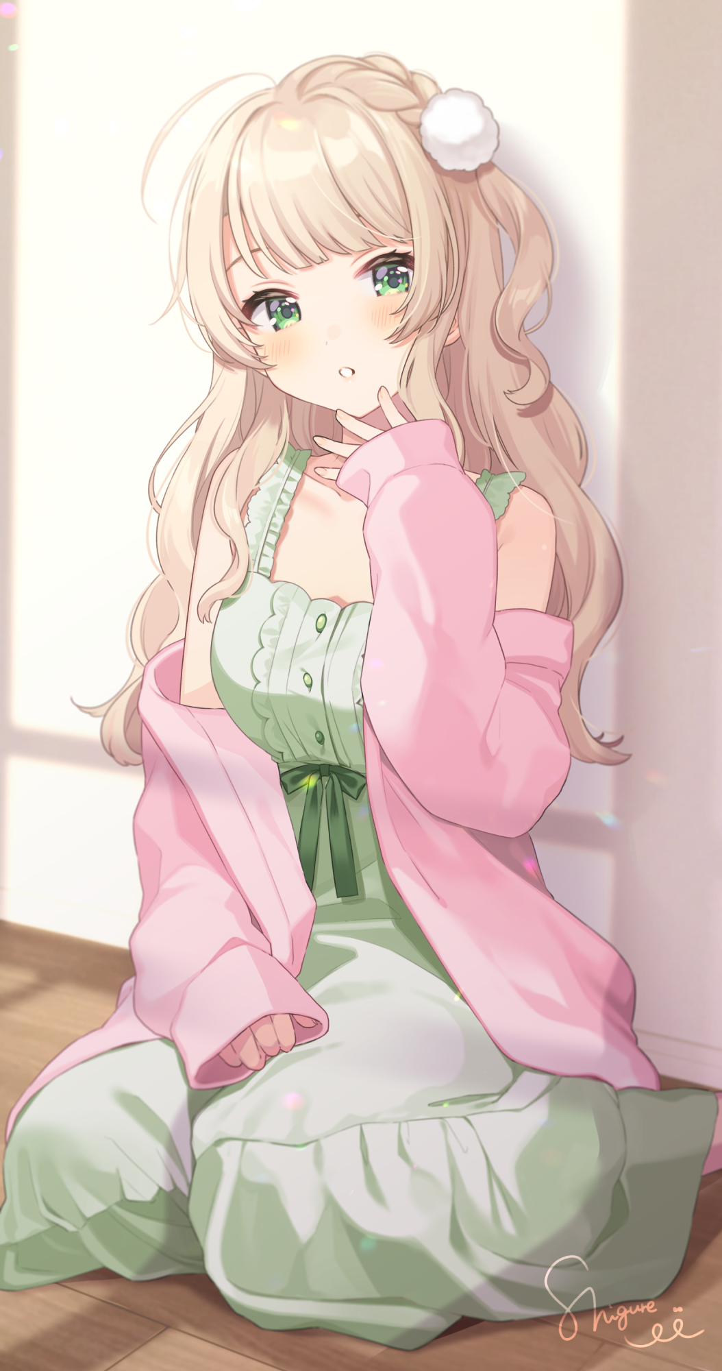 1girl against_wall ahoge bangs blunt_bangs blush bow braid cardigan center_frills collarbone curly_hair dress frilled_straps frills green_bow green_dress green_eyes hair_ornament hand_on_lap hand_on_own_face highres indie_virtual_youtuber light_brown_hair long_hair looking_at_viewer off_shoulder on_floor parted_lips pink_cardigan pom_pom_(clothes) pom_pom_hair_ornament shigure_ui shigure_ui_(vtuber) sidelocks signature sitting solo virtual_youtuber wariza window_shade wooden_floor