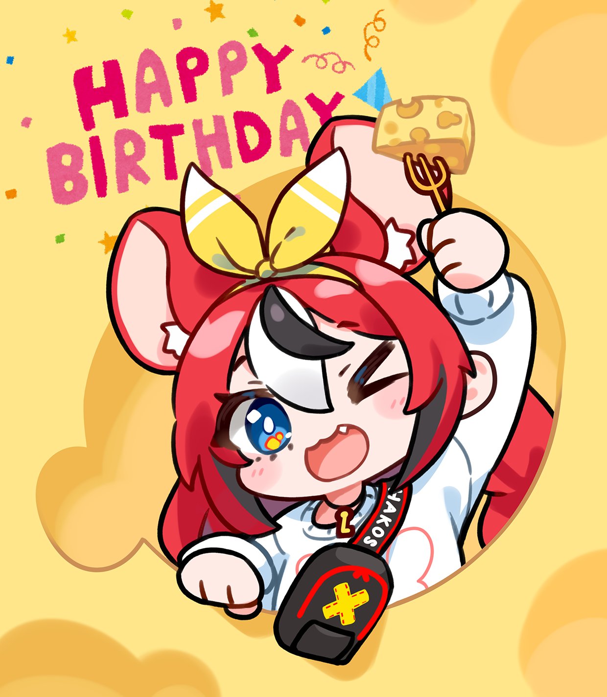 &gt;_o 1girl ;d animal_ears arm_up bangs black_hair blue_eyes cheese chibi commentary english_commentary fang fanny_pack food fork hair_between_eyes hair_ribbon hairband hakos_baelz happy_birthday highres holding holding_fork hololive hololive_english key kutata long_hair long_sleeves looking_at_viewer mouse_ears multicolored_hair one_eye_closed puffy_long_sleeves puffy_sleeves redhead ribbon shirt smile solo streaked_hair virtual_youtuber white_hair white_shirt yellow_hairband yellow_ribbon