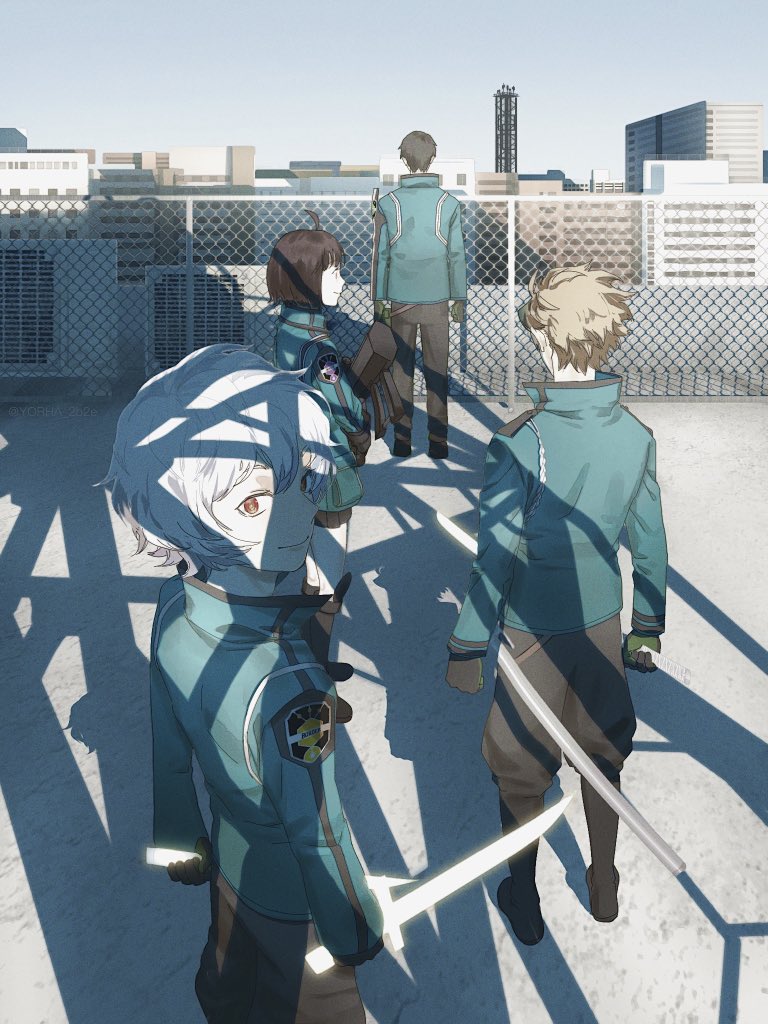 1girl 3boys ahoge black_hair black_pants brown_hair building chain-link_fence character_request cityscape closed_mouth commentary_request day fence from_behind full_body green_jacket holding holding_sword holding_weapon jacket looking_at_viewer looking_back multiple_boys outdoors pants shadow short_hair sky smile standing sword weapon white_hair world_trigger yellow_eyes yorha_2b2e