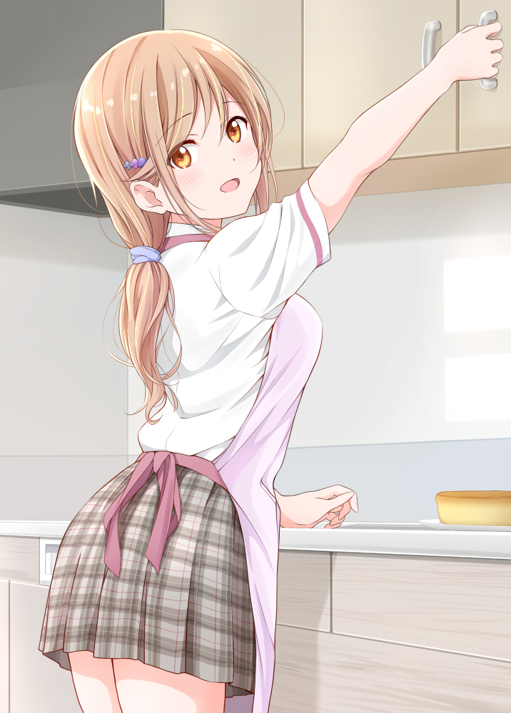 1girl apron arm_up blush brown_hair cake commentary_request dresstrip food from_behind indoors kitchen looking_at_viewer looking_back open_mouth pink_apron plaid plaid_skirt plate sena_ajisai shirt short_sleeves skirt solo watashi_ga_koibito_ni_nareru_wake_naijan_murimuri white_shirt