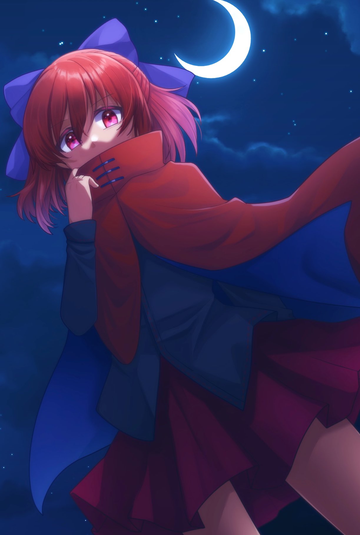 1girl black_shirt blue_bow bow cloak clouds commentary crescent_moon hair_bow highres long_sleeves looking_at_viewer moon night outdoors red_eyes red_skirt redhead sekibanki sekibanki_day shirt skirt sky solo star_(sky) starry_sky touhou yuki_10825