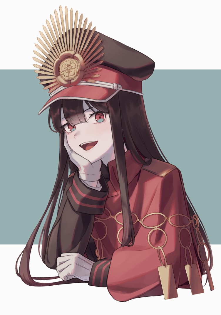 1girl black_hair black_headwear cape facing_viewer fate/grand_order fate_(series) gloves hat long_hair oda_nobunaga_(fate) oda_uri red_cape red_eyes simple_background smile solo teeth upper_teeth_only white_gloves yzrh0