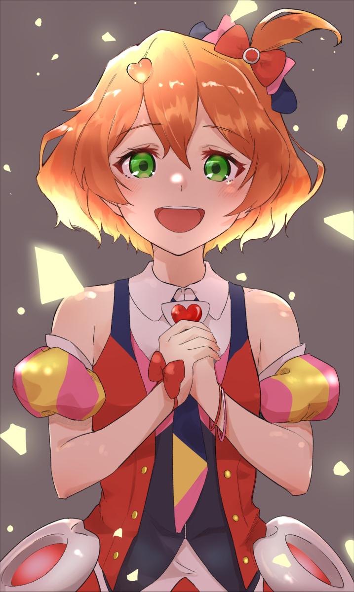 1girl :d black_bow bow bracelet brown_hair detached_sleeves freyja_wion green_eyes grey_background hair_between_eyes hair_bow hair_ornament heart heart_hair_ornament highres jewelry jwetefmgyvhlxqn looking_at_viewer macross macross_delta medium_hair one_side_up open_mouth pink_bow red_bow short_sleeves smile solo striped_sleeves wing_collar