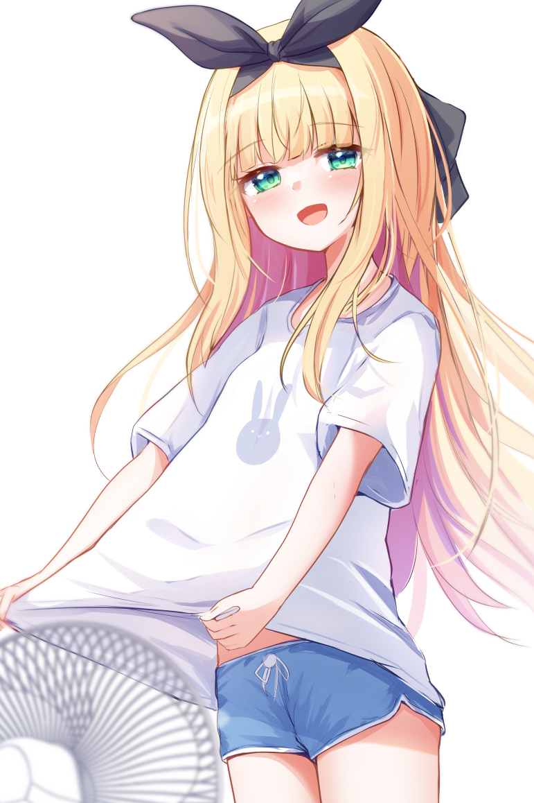 1girl :d baram black_ribbon blonde_hair blue_shorts commentary_request electric_fan fanning_self green_eyes hair_ribbon long_hair looking_at_viewer mononobe_alice multicolored_hair nijisanji purple_hair ribbon shirt short_shorts short_sleeves shorts simple_background smile solo two-tone_hair very_long_hair virtual_youtuber white_background white_shirt