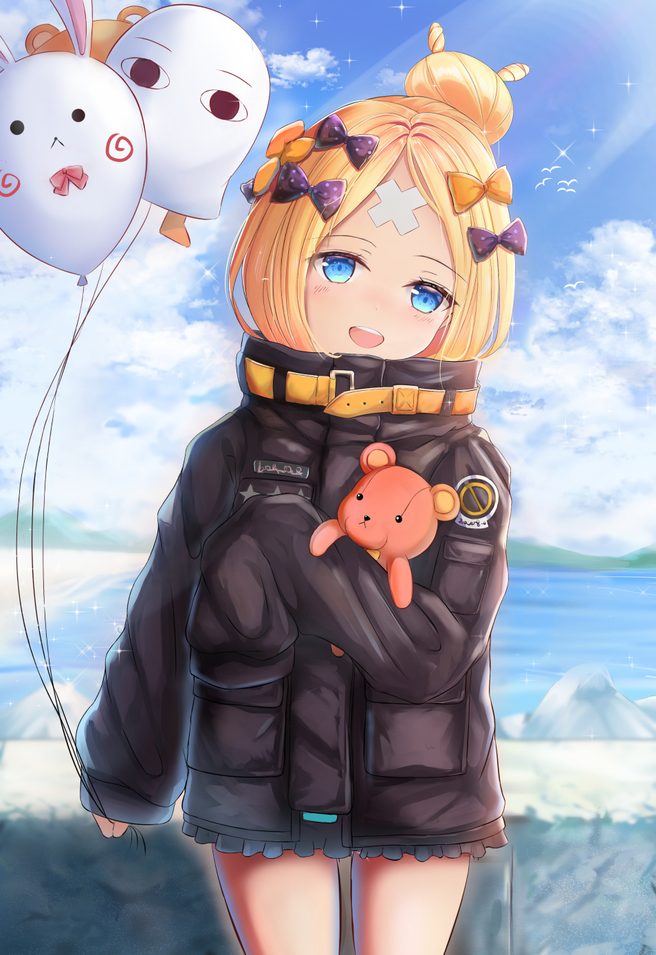 1girl :d abigail_williams_(fate) abigail_williams_(traveling_outfit)_(fate) balloon belt belt_buckle black_jacket blonde_hair blue_eyes blue_sky blush buckle character_balloon clouds commentary_request day fate/grand_order fate_(series) fou_(fate) frilled_jacket frills hair_bun highres holding holding_balloon jacket long_sleeves looking_at_viewer medjed_(fate) nezumi_(09261377) object_hug outdoors parted_bangs sky sleeves_past_fingers sleeves_past_wrists smile solo stuffed_animal stuffed_toy teddy_bear water yellow_belt