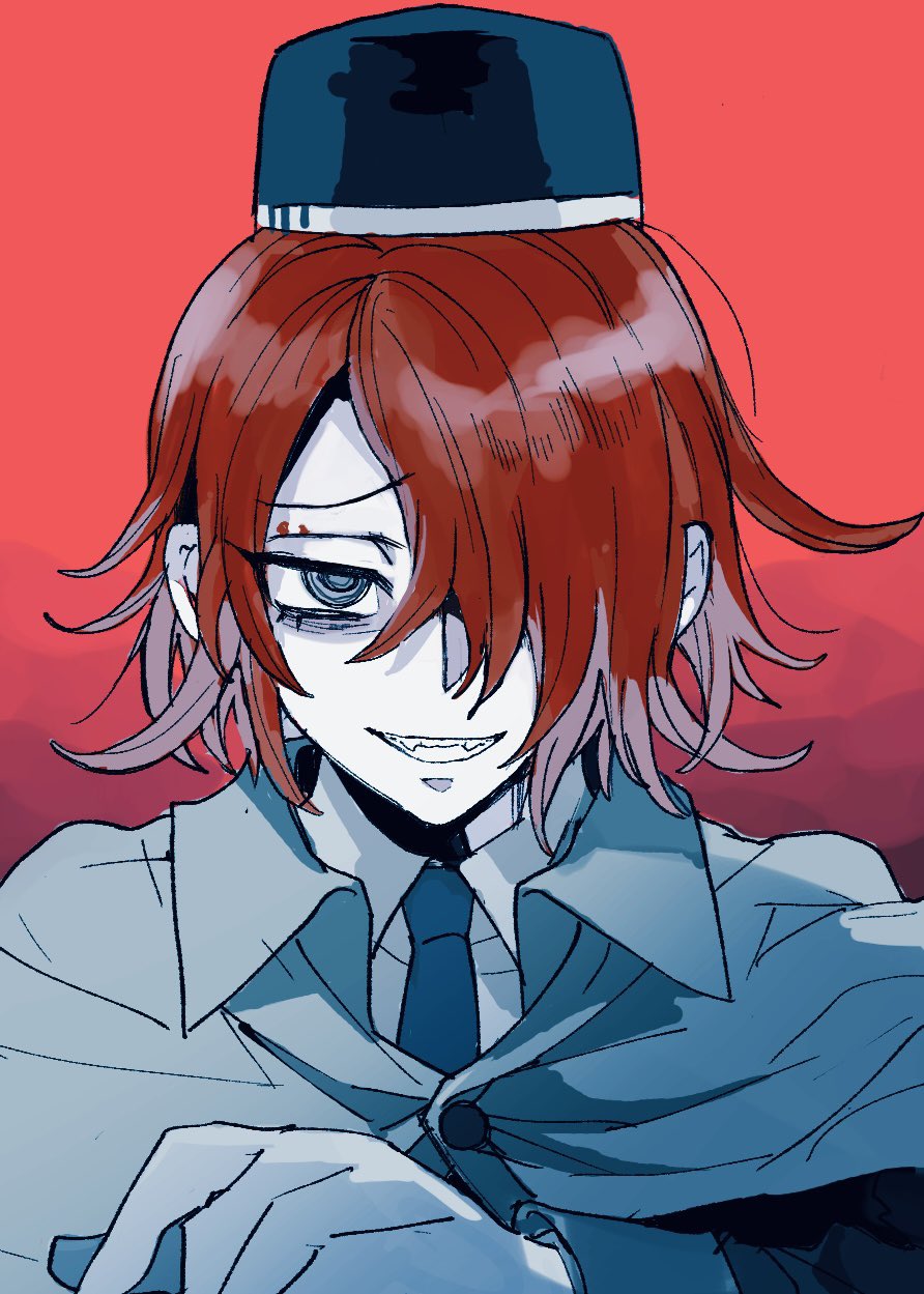 1boy black_headwear blue_eyes blue_necktie cape collared_shirt commentary_request grin hair_over_one_eye hat highres kumakoro_(tetsupag) looking_at_viewer male_focus master_detective_archives:_rain_code necktie open_mouth red_background redhead shirt short_hair smile solo teeth upper_body white_cape white_shirt yomi_hellsmile