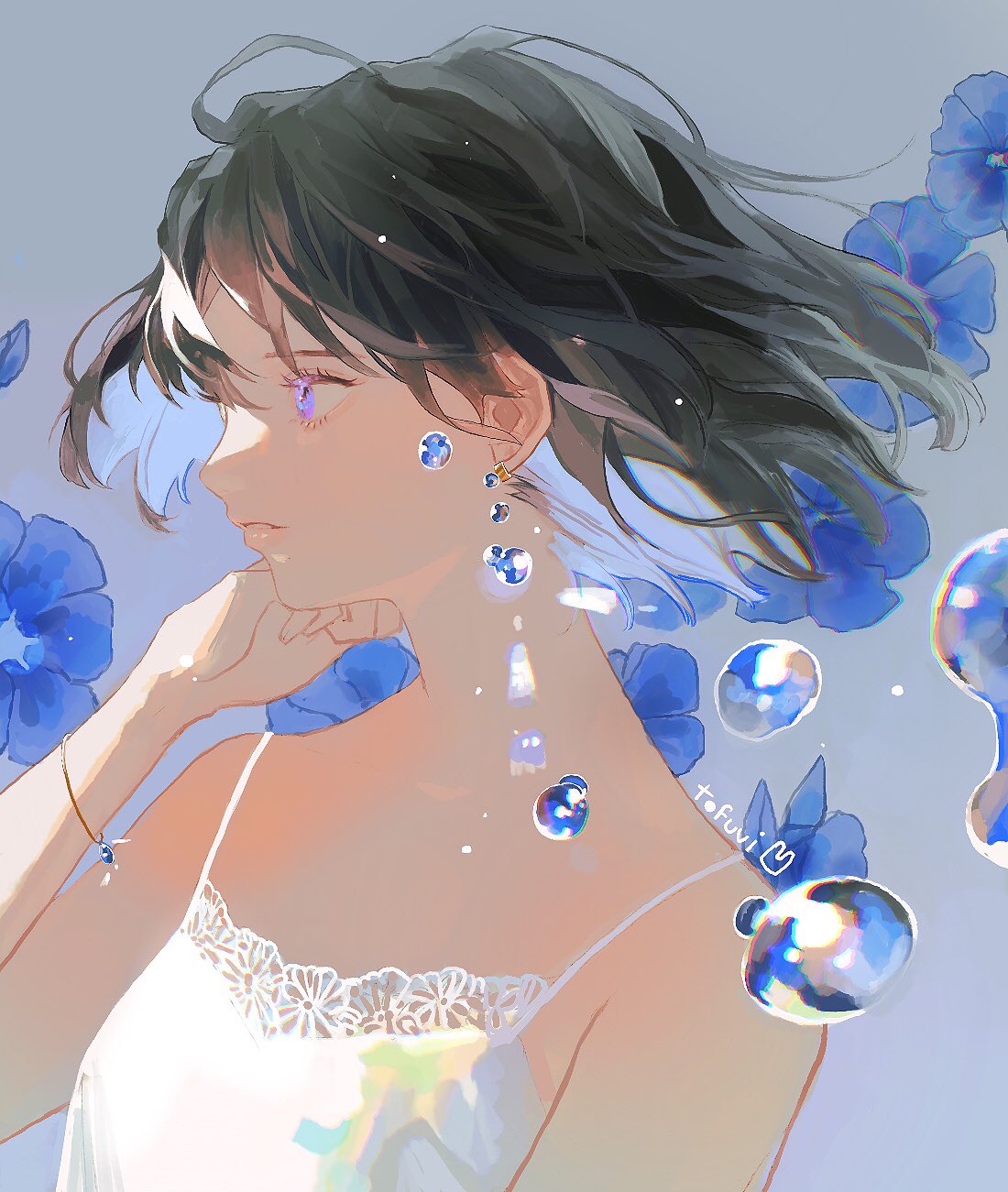 1girl artist_name bare_shoulders black_hair blue_background blue_flower blue_hair bracelet breasts camisole closed_mouth colored_inner_hair commentary earrings english_commentary flower hair_between_eyes hand_up highres jewelry matchavi medium_hair multicolored_hair original profile simple_background small_breasts solo spaghetti_strap upper_body violet_eyes water_drop white_camisole