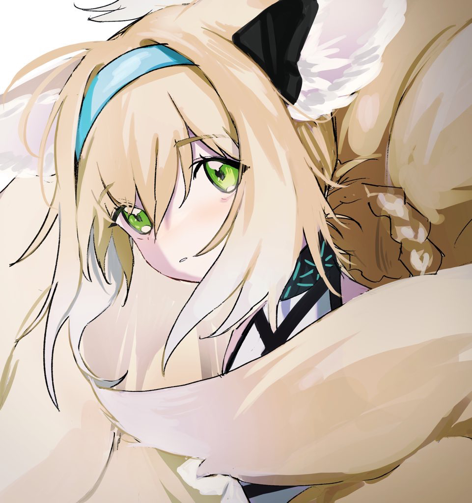 1girl animal_ears arknights blonde_hair blue_hairband commentary_request earpiece fox_ears fox_girl fox_tail green_eyes hairband infection_monitor_(arknights) inu_to_milk kitsune kyuubi looking_at_viewer multiple_tails suzuran_(arknights) tail