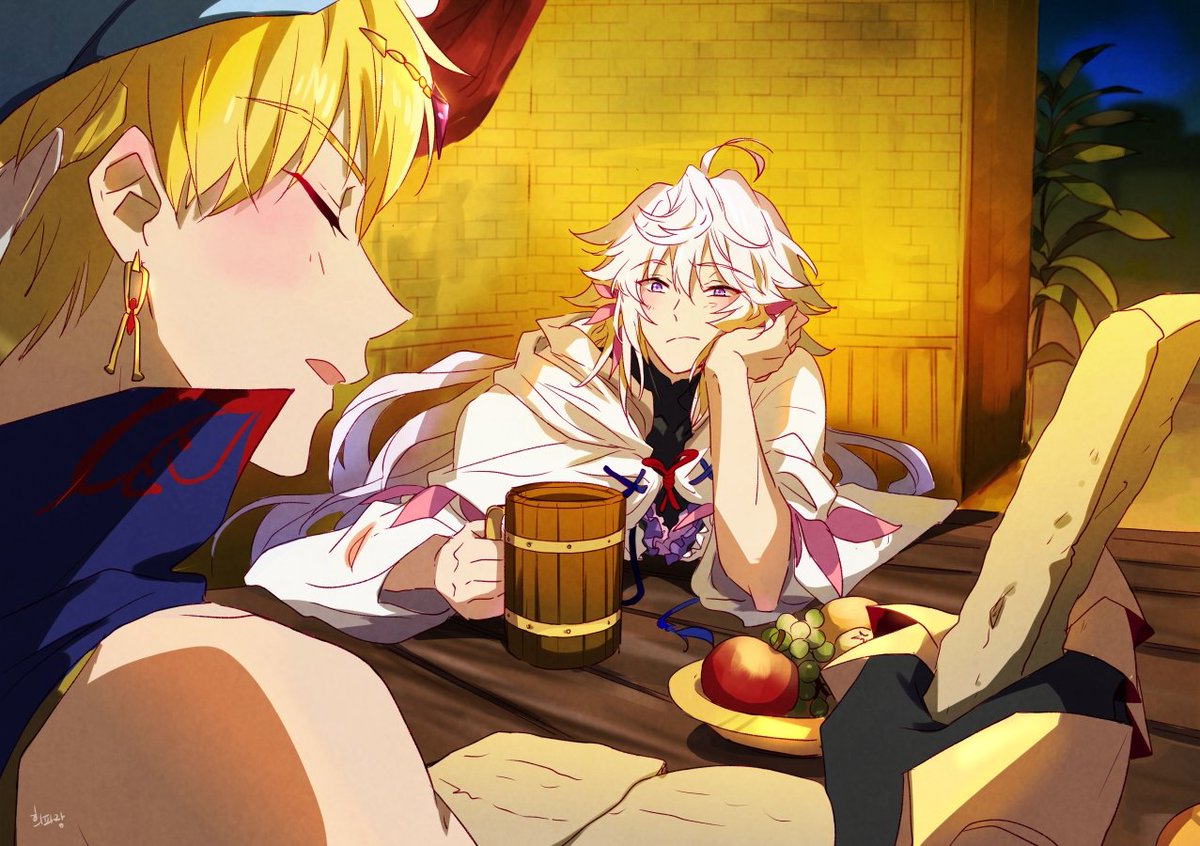 2boys ahoge beer_mug blonde_hair blush claw_ring closed_eyes closed_mouth cup earrings fate/grand_order fate_(series) gilgamesh_(caster)_(fate) gilgamesh_(fate) head_rest heeparang jewelry long_sleeves looking_at_another male_focus merlin_(fate) mug multiple_boys night robe table violet_eyes white_hair white_robe