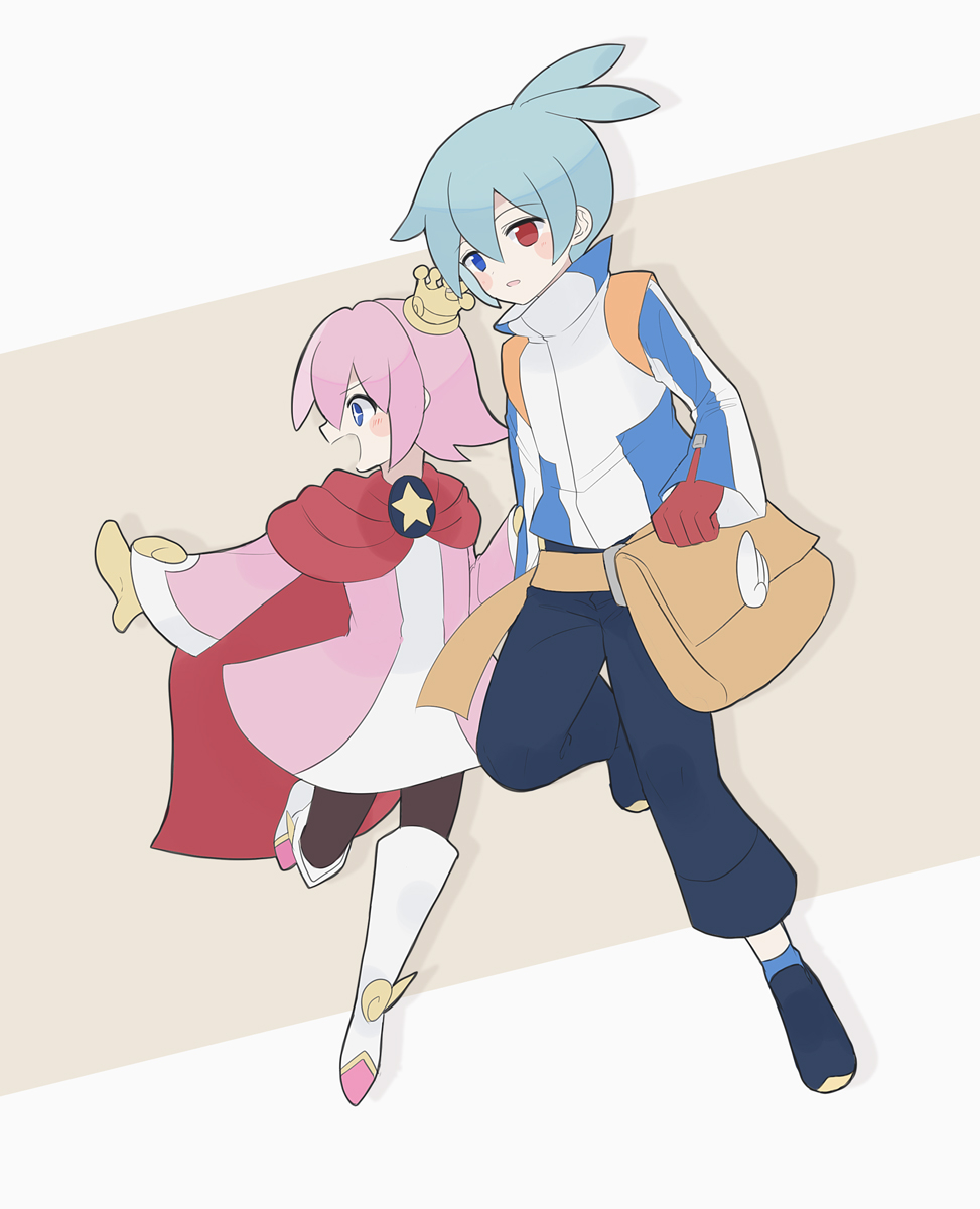 2boys arm_grab black_pantyhose blue_eyes blue_footwear blue_hair blue_pants blush_stickers brown_bag cape cross-shaped_pupils crown full_body height_difference highres jacket kashima_miyako male_focus mini_crown mittens multiple_boys ocean_prince open_mouth pants pantyhose pink_hair pink_robe puyopuyo puyopuyo_fever red_cape red_eyes robe salde_canarl_shellbrick_iii short_hair sig_(puyopuyo) symbol-shaped_pupils white_footwear yellow_mittens