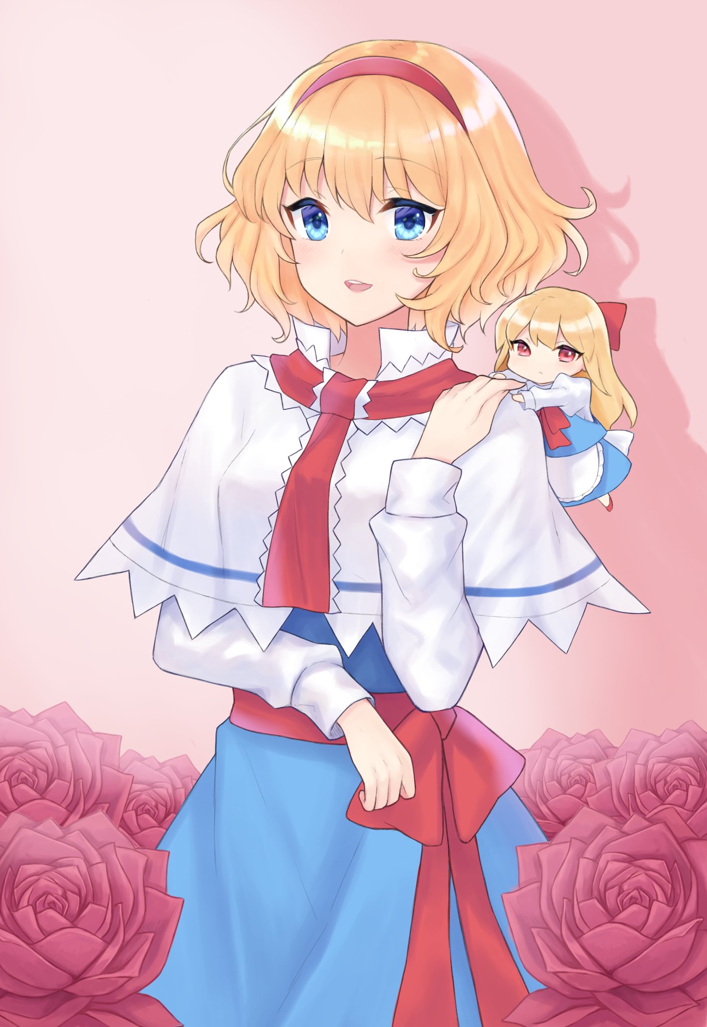 1girl alice_margatroid blonde_hair blue_dress blue_eyes blush bow capelet doll dress flower frilled_hairband frills hair_bow hairband highres lolita_hairband looking_at_viewer open_mouth pink_background red_flower red_hairband red_rose rose shanghai_doll short_hair smile touhou twelve_(thirteen110) white_capelet