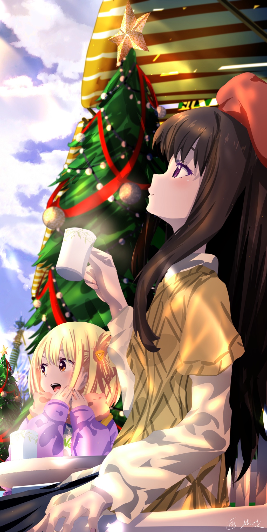 bad_id bad_twitter_id beret black_hair blonde_hair breath breathing_on_hands christmas_star christmas_tree clouds cloudy_sky coffee_mug cup hat highres inoue_takina long_hair long_sleeves looking_to_the_side lycoris_recoil mug nishikigi_chisato open_mouth red_eyes sengoku_chidori sky sweater violet_eyes