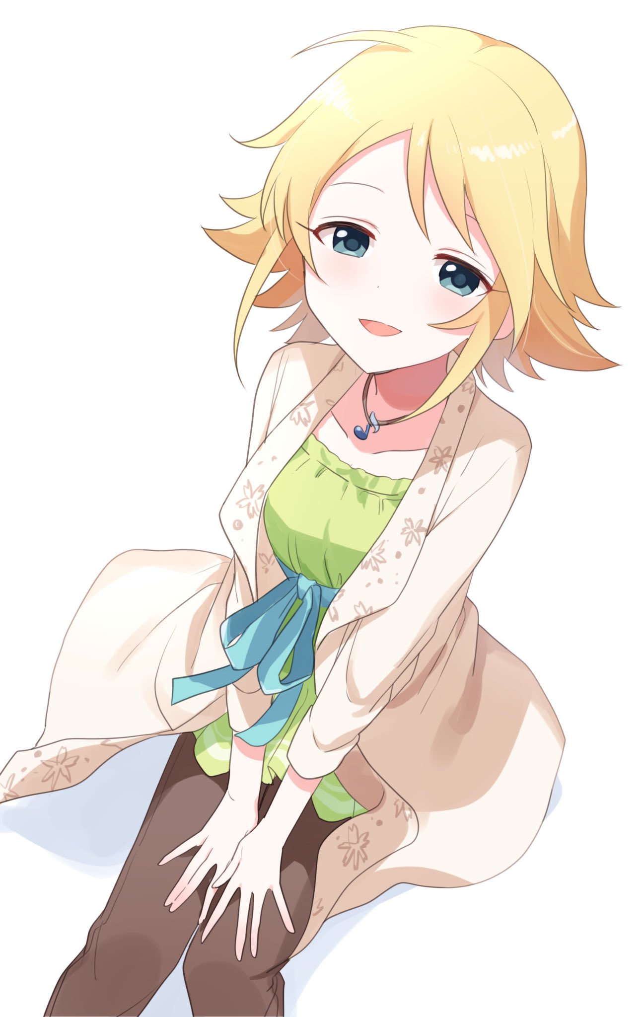 1girl blonde_hair blue_bow bow breasts brown_pants buchi_(y0u0ri_) collarbone dot_nose dress_bow from_above green_eyes green_shirt hands_on_own_legs highres idolmaster idolmaster_cinderella_girls idolmaster_cinderella_girls_starlight_stage jacket large_breasts long_sleeves looking_at_viewer musical_note_necklace open_clothes open_jacket open_mouth pants shirt short_hair simple_background sitting smile solo umeki_otoha white_background white_jacket