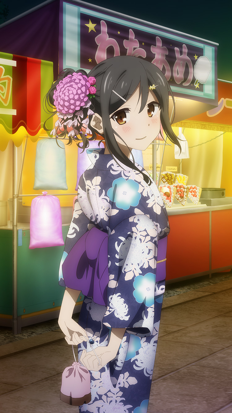 1girl black_hair black_kimono blush closed_mouth dot_nose fate/kaleid_liner_prisma_illya fate_(series) flat_chest floral_print from_behind game_cg hair_between_eyes hair_ornament hairclip highres holding japanese_clothes kimono long_hair long_sleeves looking_at_viewer looking_back miyu_edelfelt obi official_art outdoors restaurant sash shop sidelocks solo standing third-party_source wide_sleeves yellow_eyes yukata