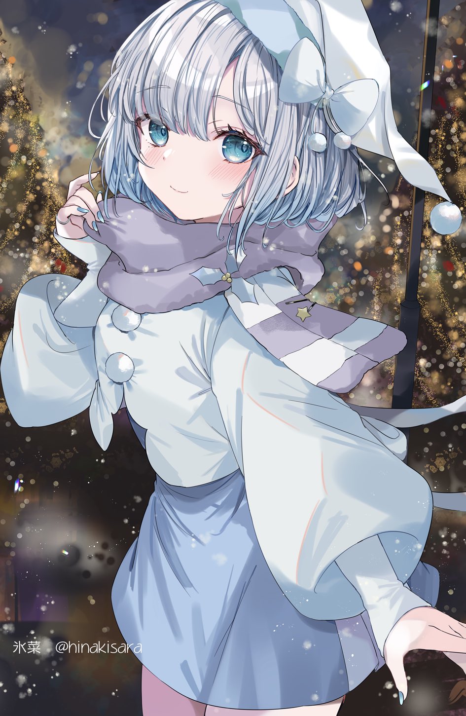 1girl blue_eyes blue_nails blue_skirt bow closed_mouth grey_hair grey_scarf hat hat_bow highres hinakisara kaga_sumire looking_at_viewer outdoors scarf short_hair skirt smile solo standing twitter_username virtual_youtuber vspo! white_bow white_headwear winter_clothes