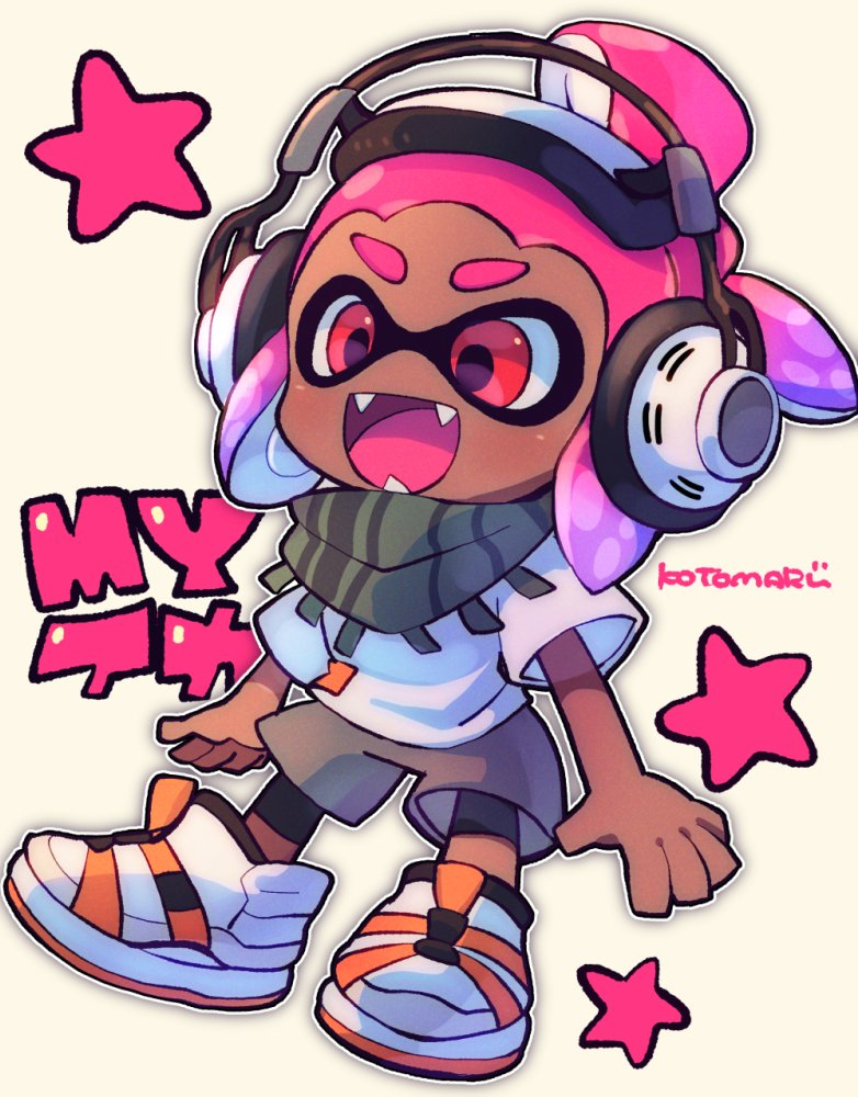 1boy arms_at_sides bike_shorts bike_shorts_under_shorts dark-skinned_male dark_skin fangs full_body grey_shorts headphones inkling inkling_boy kotorai male_focus no_nose open_mouth outline pink_eyes pink_hair shirt shorts signature solo splatoon_(series) star_(symbol) tentacle_hair thick_eyebrows white_background white_footwear white_outline white_shirt