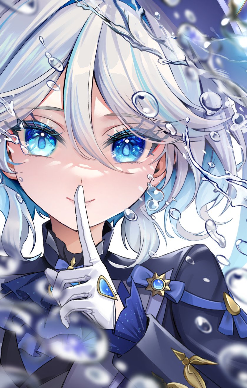 1girl ascot blue_ascot blue_eyes blue_hair blue_headwear blue_jacket blurry blurry_foreground colored_inner_hair commentary_request drop-shaped_pupils finger_to_mouth furina_(genshin_impact) genshin_impact gloves hair_between_eyes hand_up hat heterochromia highres jacket kodona light_blue_hair lolita_fashion mismatched_pupils moguta_(moguta9) multicolored_hair short_hair shushing smile solo splashing top_hat upper_body water wavy_hair white_background white_gloves white_hair