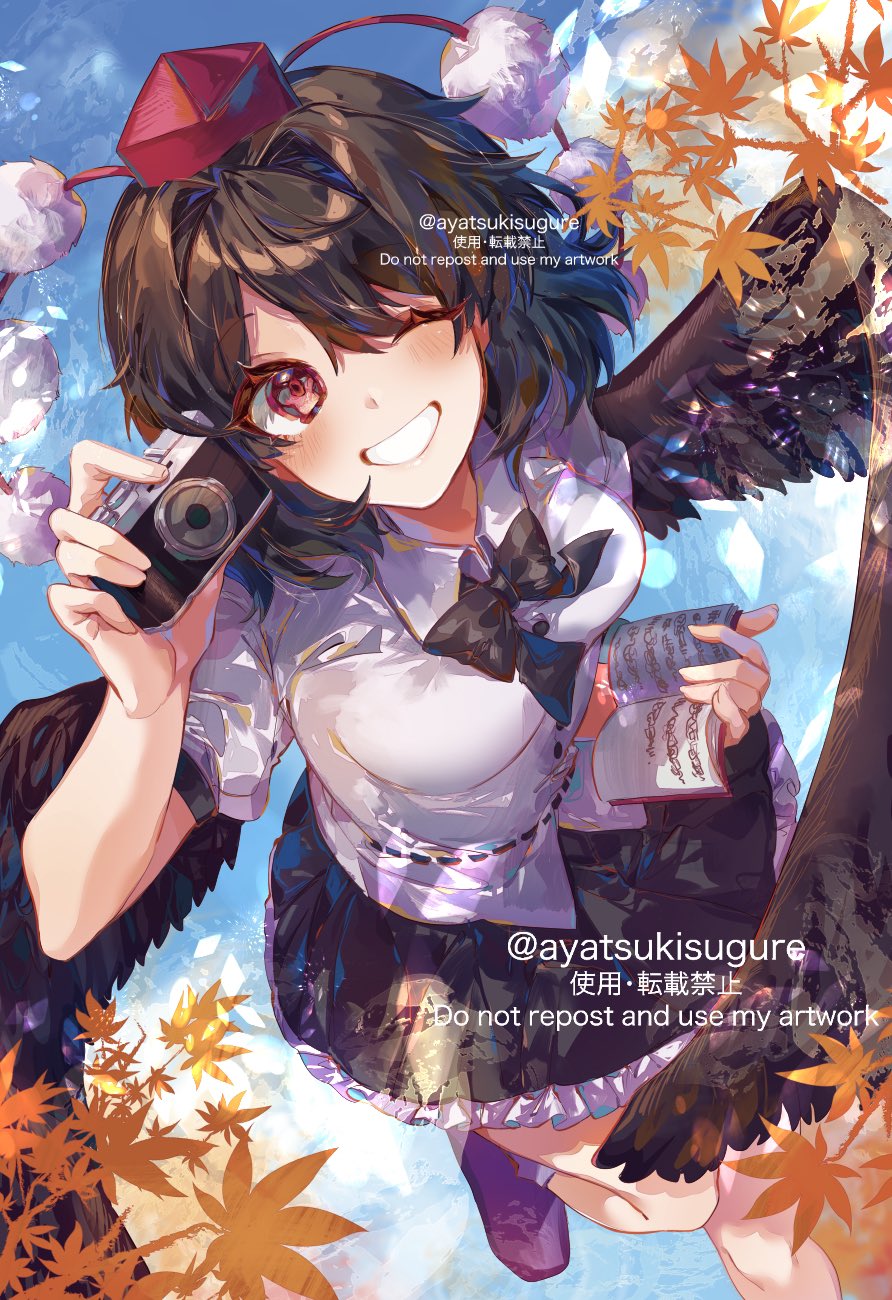 1girl ayatsuki_sugure black_hair black_skirt black_wings blue_sky camera feathered_wings grin hat highres holding holding_camera holding_notebook leaf notebook one_eye_closed pom_pom_(clothes) red_eyes shameimaru_aya shirt skirt sky smile solo tokin_hat touhou white_shirt wings