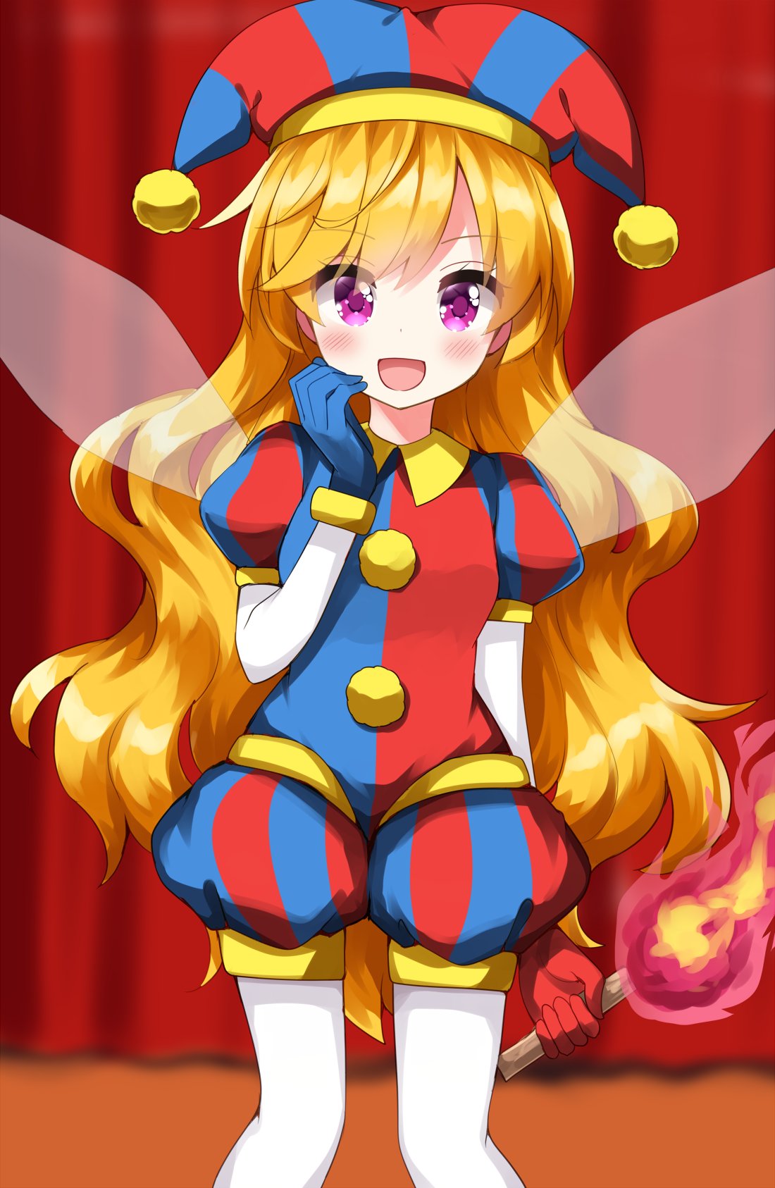 1girl :d blonde_hair blue_gloves blue_headwear blurry blurry_background blush clownpiece cosplay cowboy_shot eyes_visible_through_hair fire gloves hand_to_own_mouth hand_up hat highres holding holding_torch jester jester_cap jester_costume long_hair looking_at_viewer open_mouth pantyhose pomni_(the_amazing_digital_circus) pomni_(the_amazing_digital_circus)_(cosplay) puffy_short_sleeves puffy_sleeves red_gloves red_headwear ruu_(tksymkw) short_sleeves smile solo standing the_amazing_digital_circus torch touhou transparent_wings violet_eyes wavy_hair white_pantyhose wings