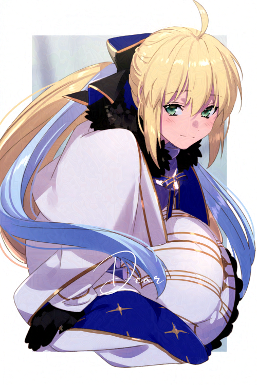 1girl ahoge armor armored_dress black_gloves blonde_hair blue_eyes blue_hair bow breastplate cloak dress echo_(circa) fate/grand_order fate_(series) fur-trimmed_cloak fur_trim gloves hair_bow long_hair long_sleeves looking_at_viewer multicolored_hair ponytail tonelico_(fate) tonelico_(second_ascension)_(fate) two-tone_hair very_long_hair white_cloak white_dress