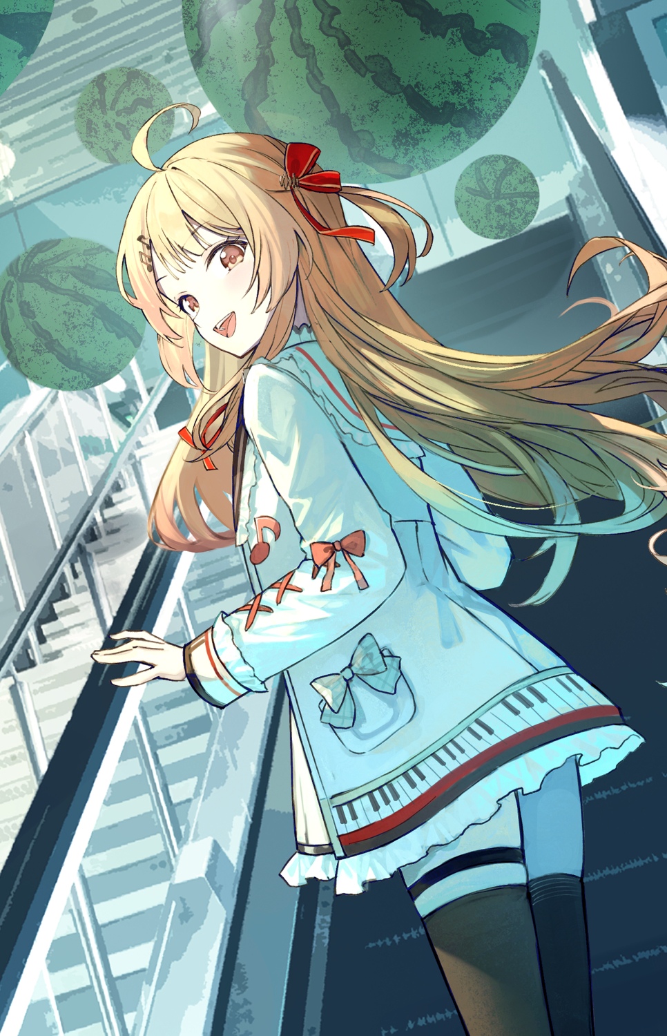 1girl ahoge black_thighhighs blonde_hair brown_eyes commentary_request cowboy_shot escalator floating_hair food fruit hair_ornament hair_ribbon highres hololive hololive_dev_is indoors jacket long_hair long_sleeves looking_at_viewer looking_back musical_note musical_note_hair_ornament open_mouth otonose_kanade red_ribbon ribbon smile solo stairs standing thigh-highs thigh_strap virtual_youtuber watermelon white_jacket xyunx
