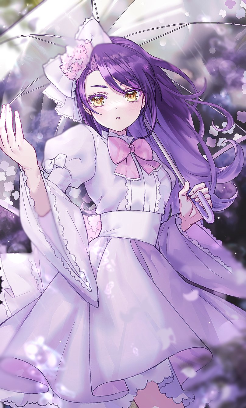 1girl blurry blurry_background bow cowboy_shot dress falling_petals hair_bow hair_down hands_up highres holding holding_umbrella jjuu0105 long_hair long_sleeves outdoors parted_lips petals pretty_series pripara puffy_sleeves purple_dress purple_hair solo standing toudou_shion transparent transparent_umbrella umbrella white_bow wide_sleeves wind yellow_eyes