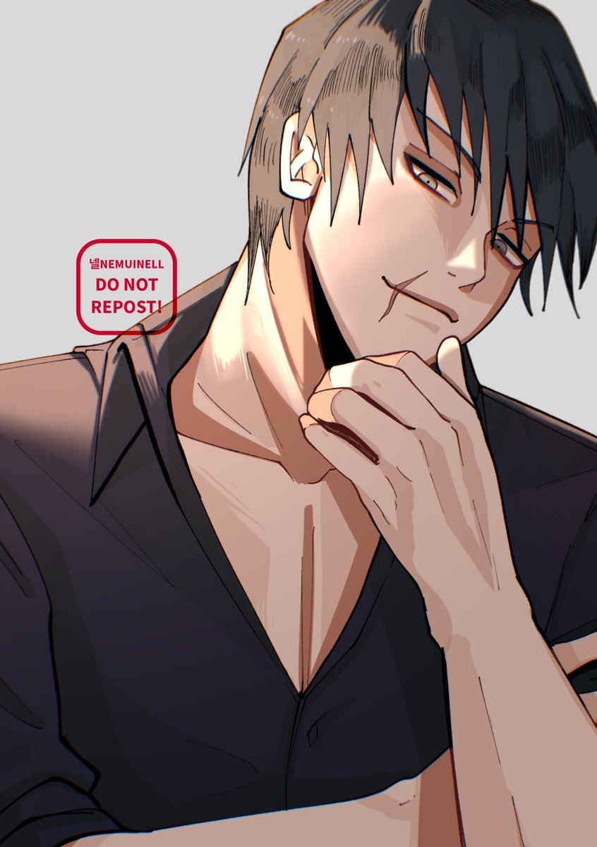 1boy artist_name bad_id bad_twitter_id black_hair black_shirt close-up collared_shirt commentary crossed_arms fushiguro_touji grey_background grey_eyes hair_between_eyes hand_on_own_chin highres jujutsu_kaisen light_smile male_focus nemuinell scar scar_on_face scar_on_mouth shirt short_hair sidelighting solo upper_body