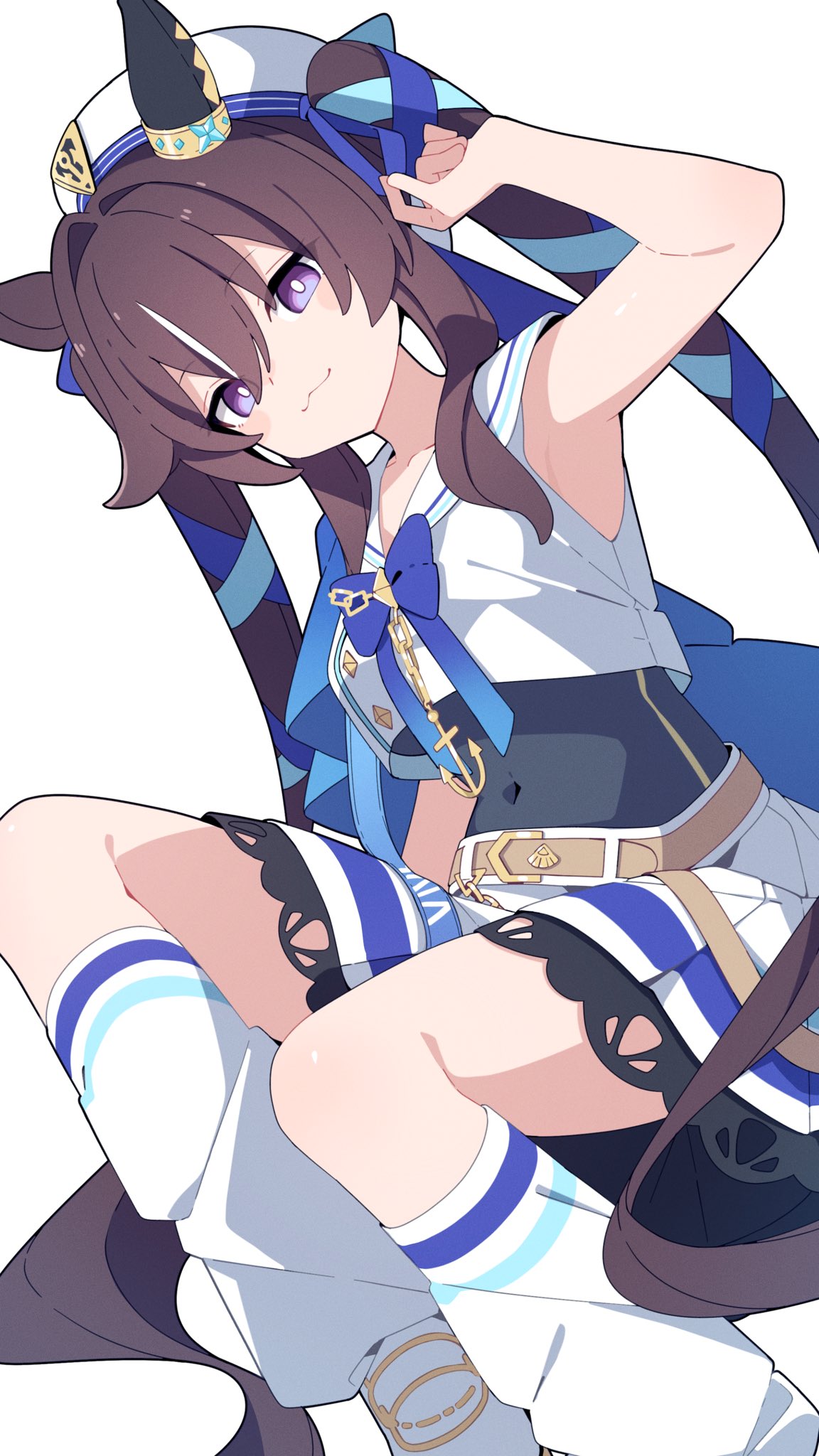 1girl :3 anchor_necklace animal_ears belt blue_bow blue_bowtie blue_capelet blue_ribbon bow bowtie brown_belt brown_hair capelet covered_navel ear_covers from_side hair_between_eyes hair_ribbon highres horse_ears horse_girl jewelry long_hair looking_at_viewer loose_socks mikokomiyazawa multicolored_hair necklace ribbon sailor_collar sailor_shirt shirt sidelocks simple_background single_ear_cover skirt sleeveless sleeveless_shirt socks solo streaked_hair twintails umamusume violet_eyes vivlos_(umamusume) white_background white_hair white_headwear white_shirt white_skirt white_socks