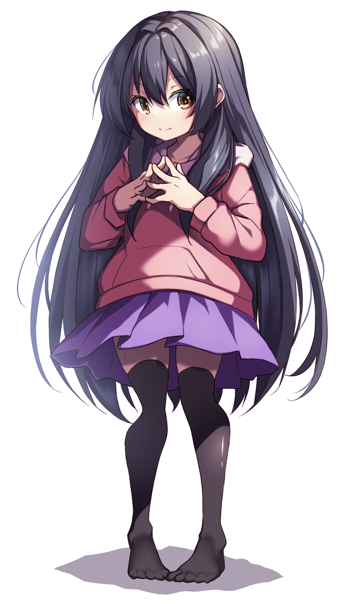 1girl black_hair brown_eyes creek_(moon-sky) feet full_body highres long_hair no_shoes original own_hands_together pink_shirt pleated_skirt purple_skirt shirt skirt smile solo standing thigh-highs thighs toes
