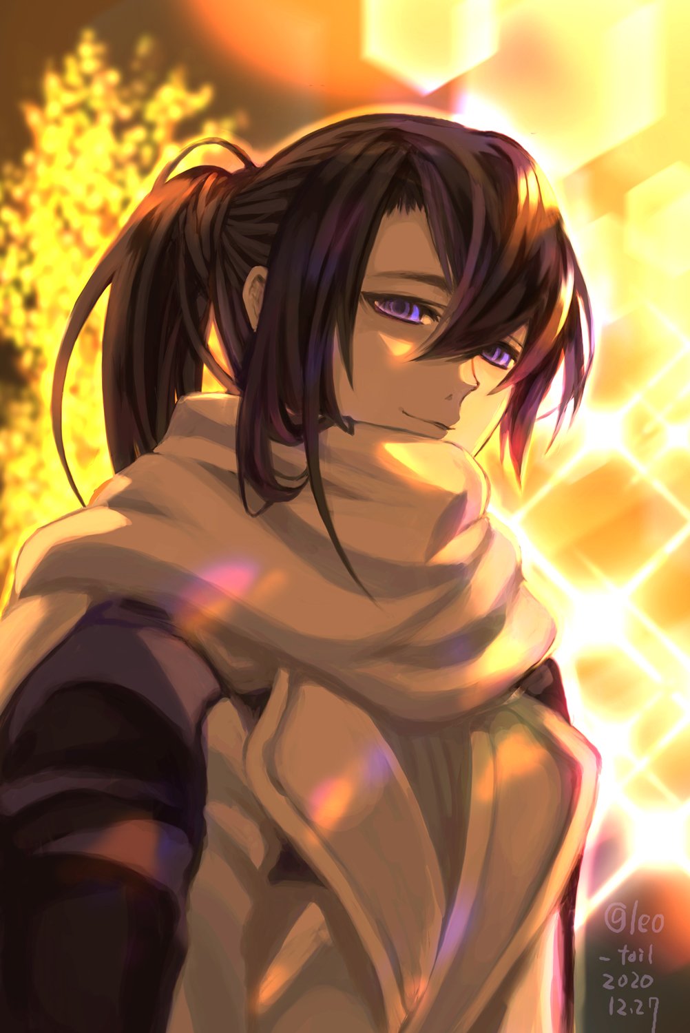 1boy adapted_costume blurry bokeh dated depth_of_field hair_between_eyes highres leo_tail long_hair looking_at_viewer male_focus ponytail purple_hair scarf smile solo strider_(video_game) strider_hien twitter_username upper_body violet_eyes white_scarf